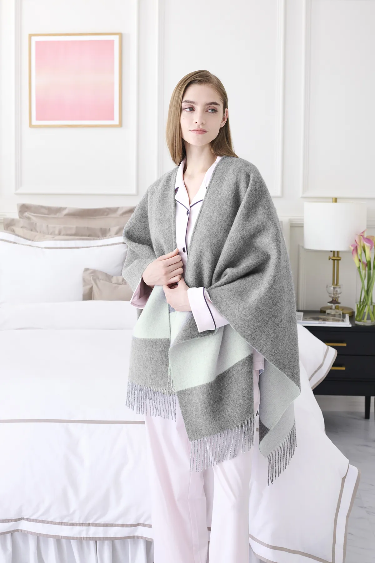 ラムウールポンチョ