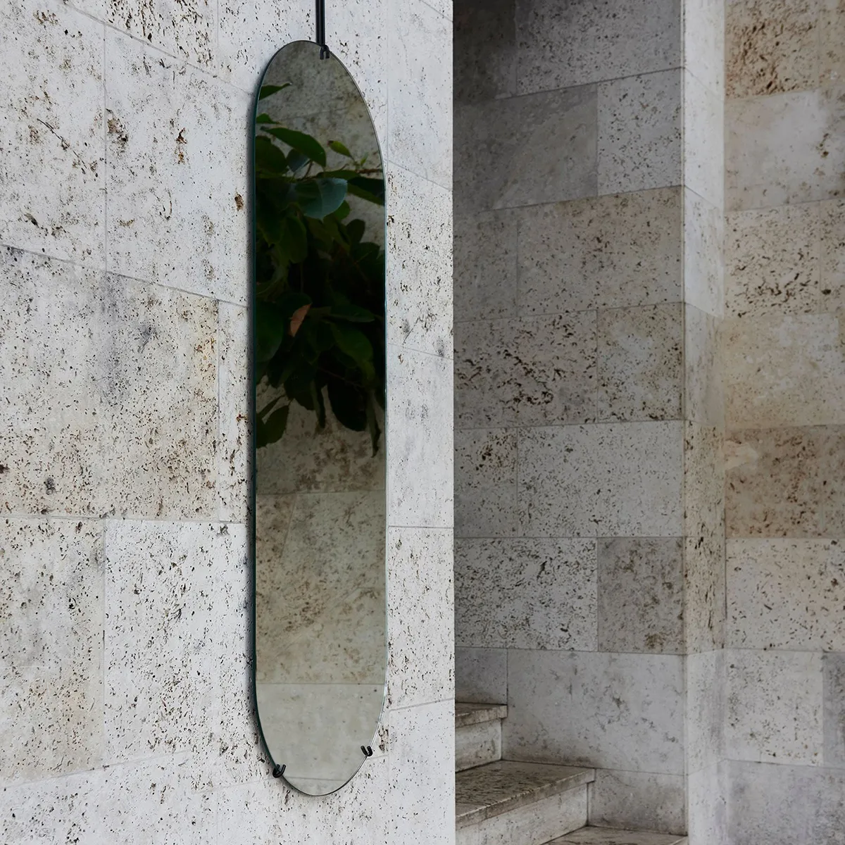 トールウォールミラー