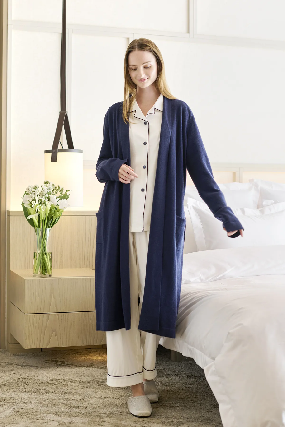 ラムウールポンチョ